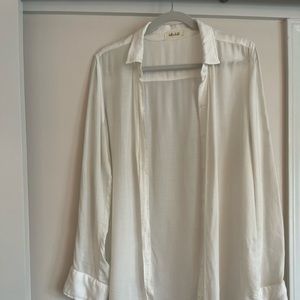 Bella Dahl cotton/rayon blend with button closure